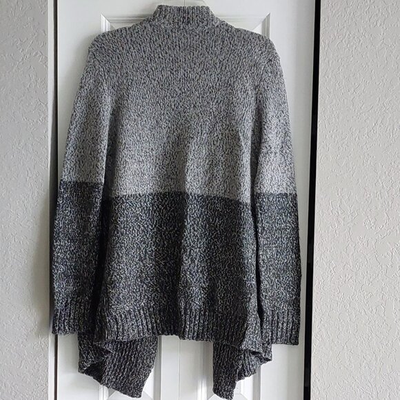 RD style Gray Cardigan Sweater Women's Size M - Picture 4 of 8
